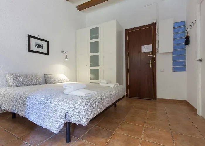 Flateli Borrell Apartment